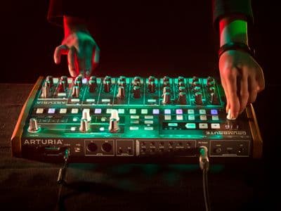arturia drumbrute arturia drumbrute