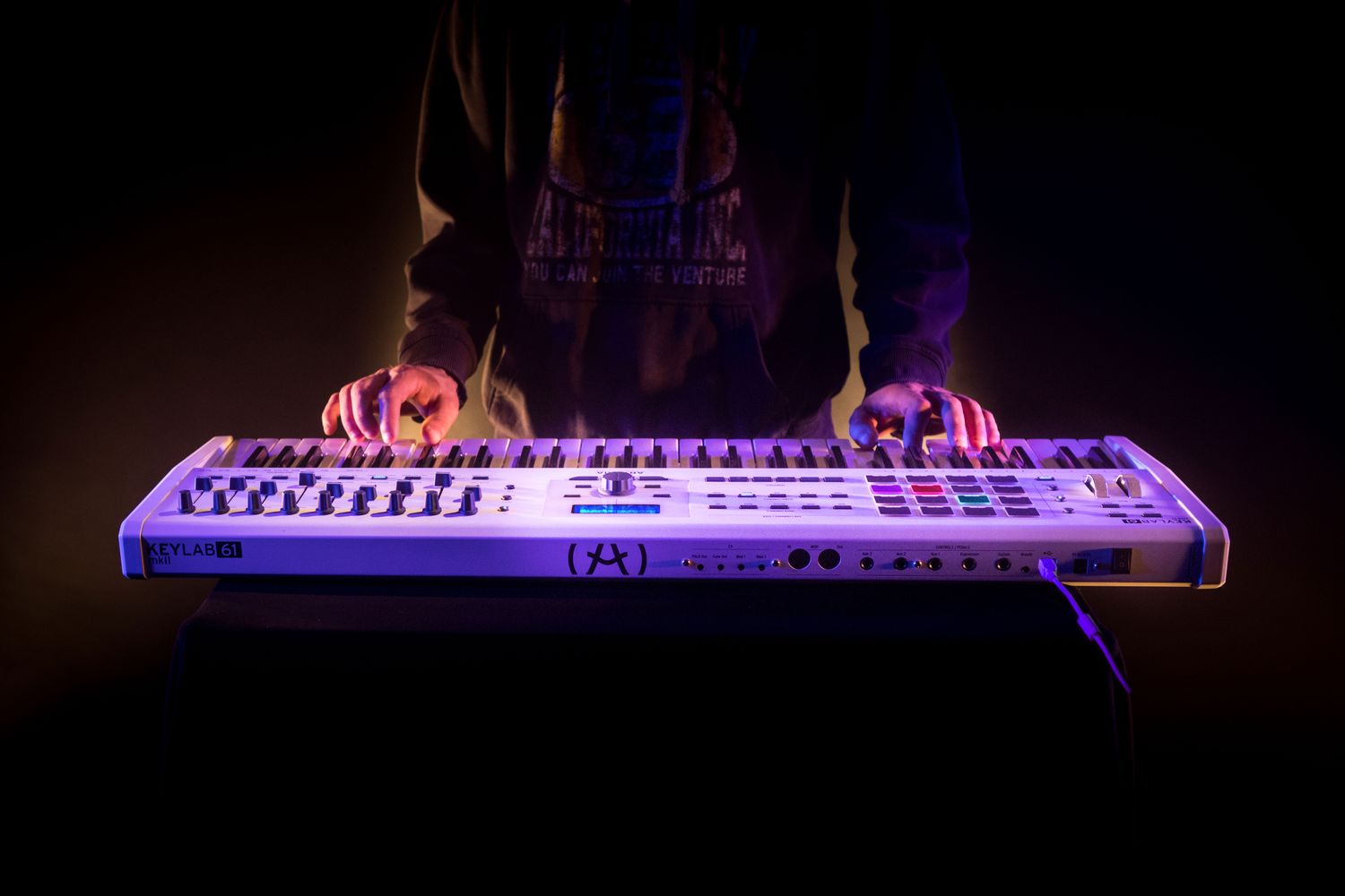 Arturia KeyLab MKII 49 White 49-Key USB/MIDI Keyboard Controller 